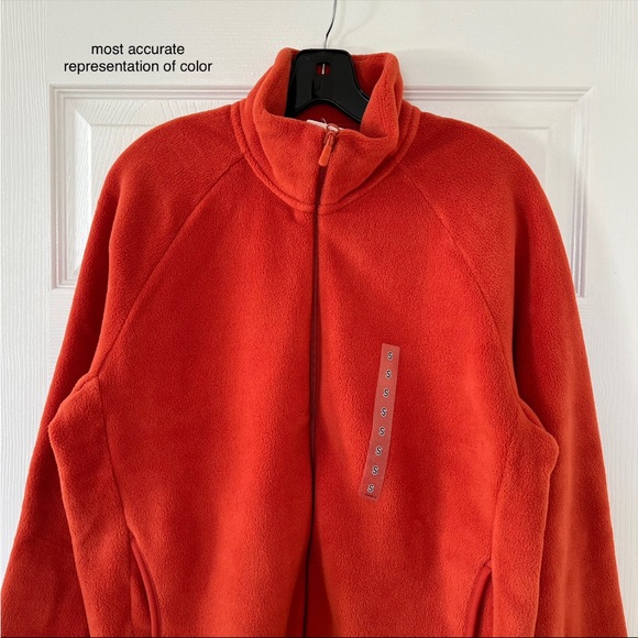 Uniqlo Fleece Jacket - Picture 7 of 8